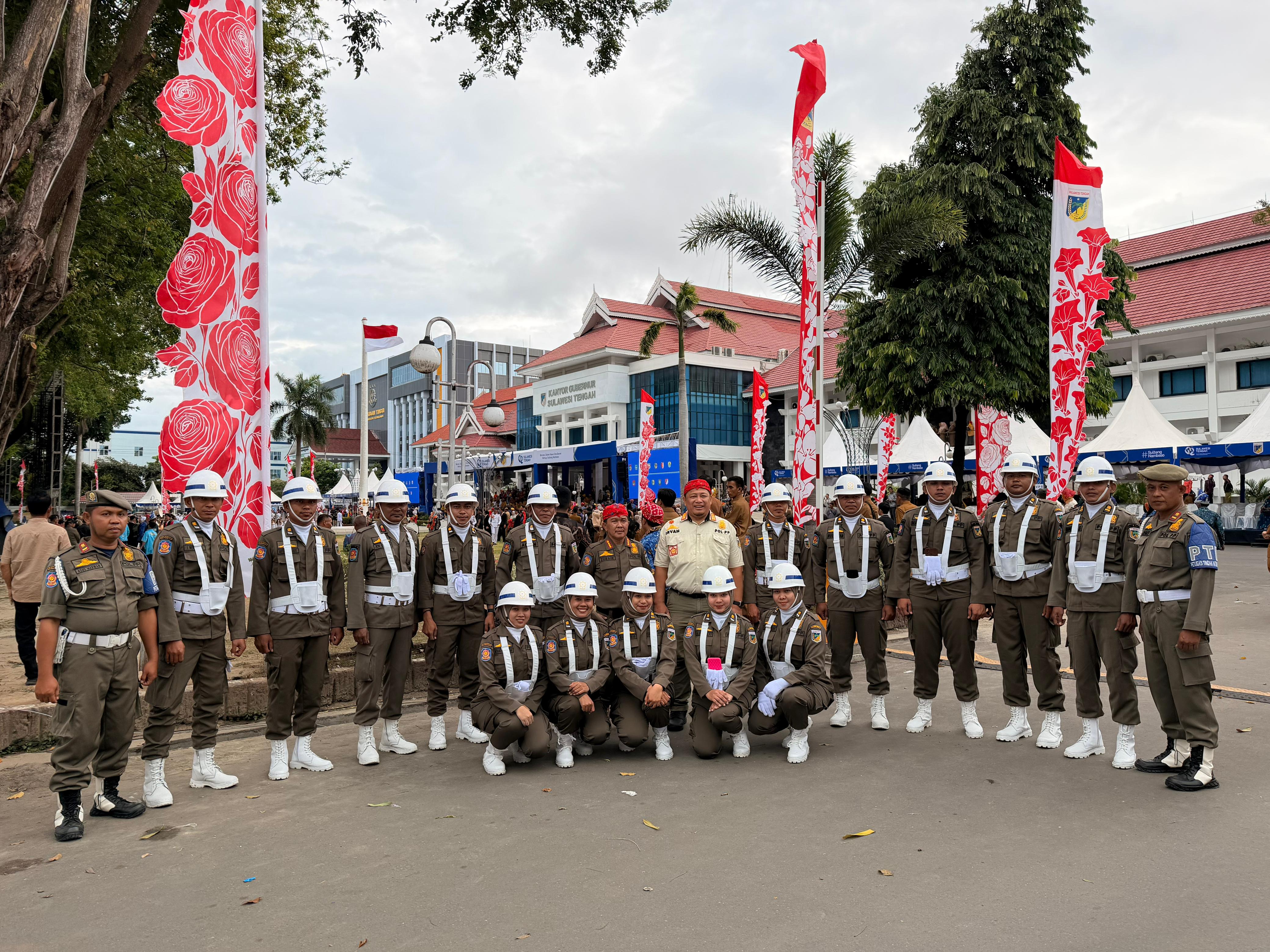 HUT ke-62 Sulteng: Pengamanan Satpol PP Berjalan Tertib, Gubernur Serukan Pengabdian Nyata demi Kebahagiaan Rakyat