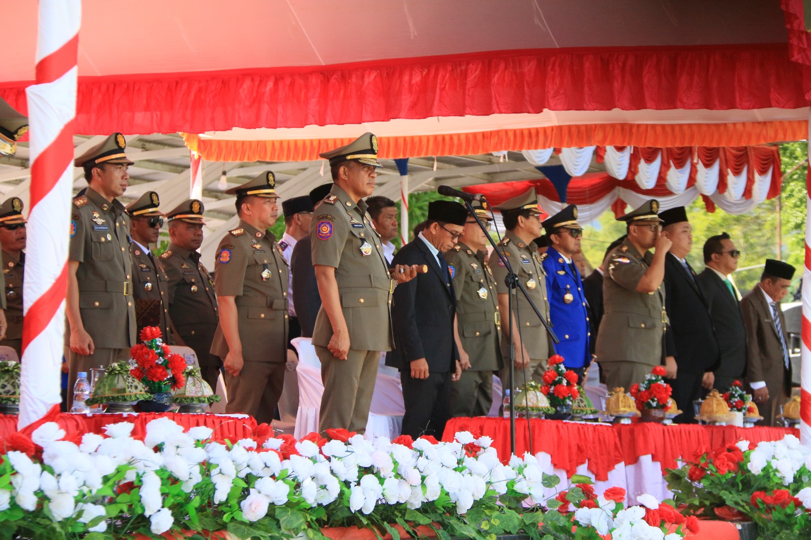 GELAR PASUKAN DALAM RANGKA UPACARA KESIAPSIAGAAN HUT DAMKAR KE-107, SATPOL PP KE-76 DAN SATLINMAS KE-64 TINGKAT PROVINSI SULAWESI TENGAH BERLANGSUNG SUKSES DI KAB TOLITOLI