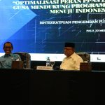 Satpol PP Provinsi Sulawesi Tengah Melaksanakan Pengamanan Aksi Unjuk Rasa di Halaman Kantor Gubernur Sulteng