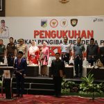 HUT RI ke-80, Satpol PP Prov. Sulteng Laksanakan Tugas Pengamanan di Kantor Gubernur
